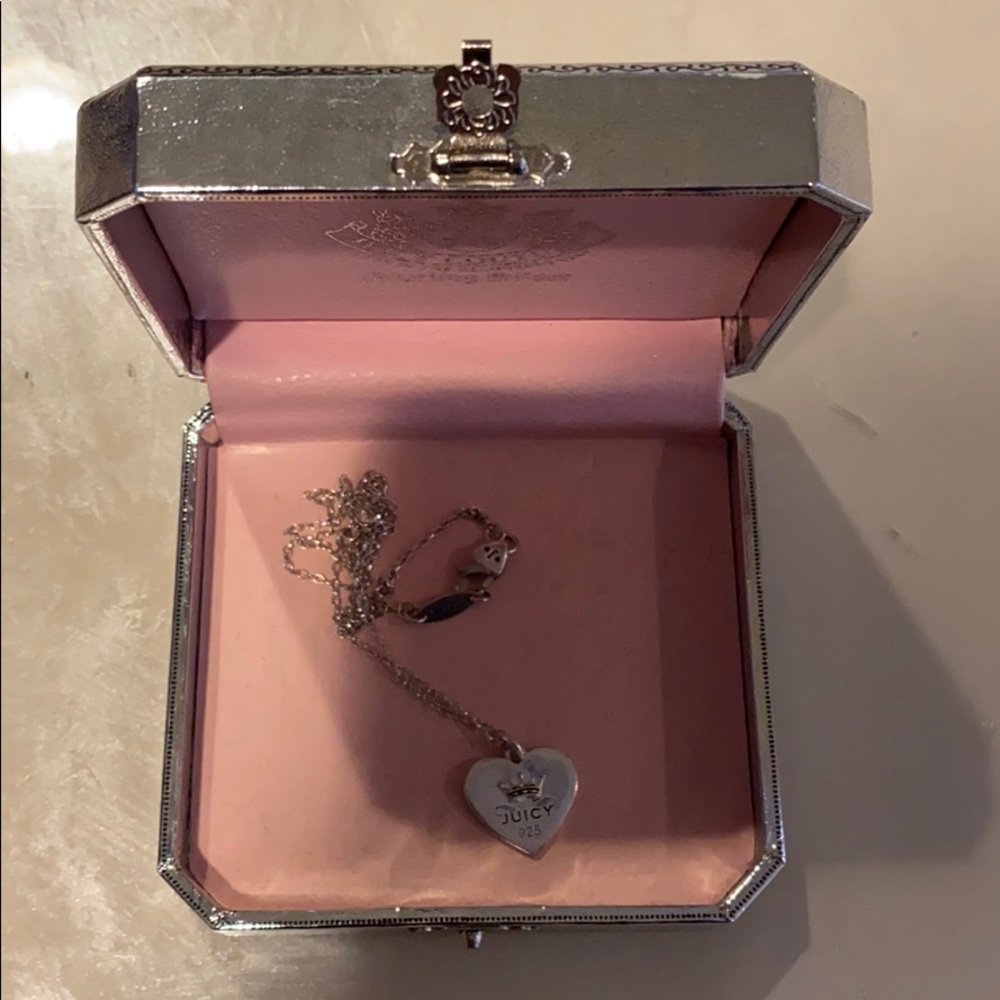 juicy couture necklace